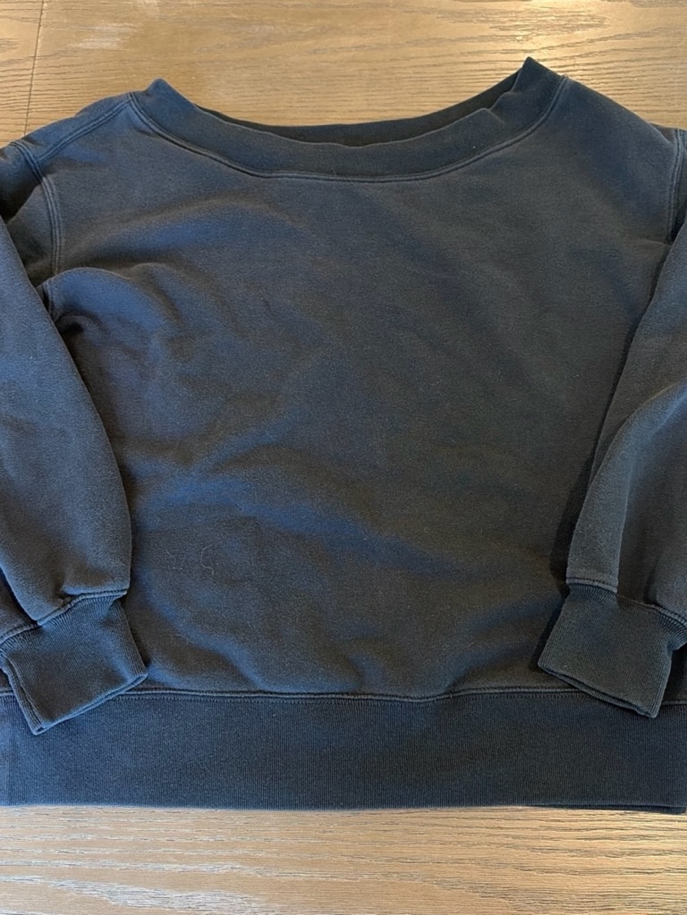 Womens Abercrombie and fitch Classic Navy Crewneck Sweatshirt off the shoulders